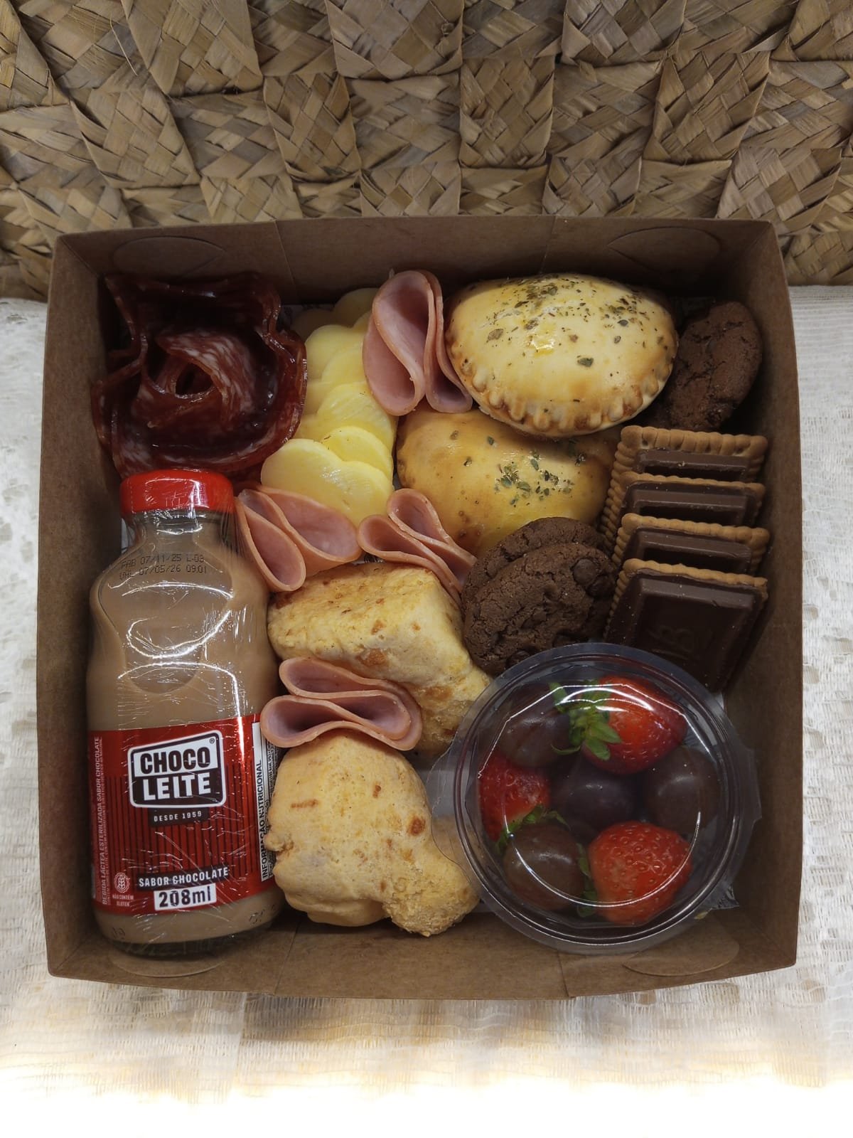 CESTA DE CAFÉ NA CAIXA  P