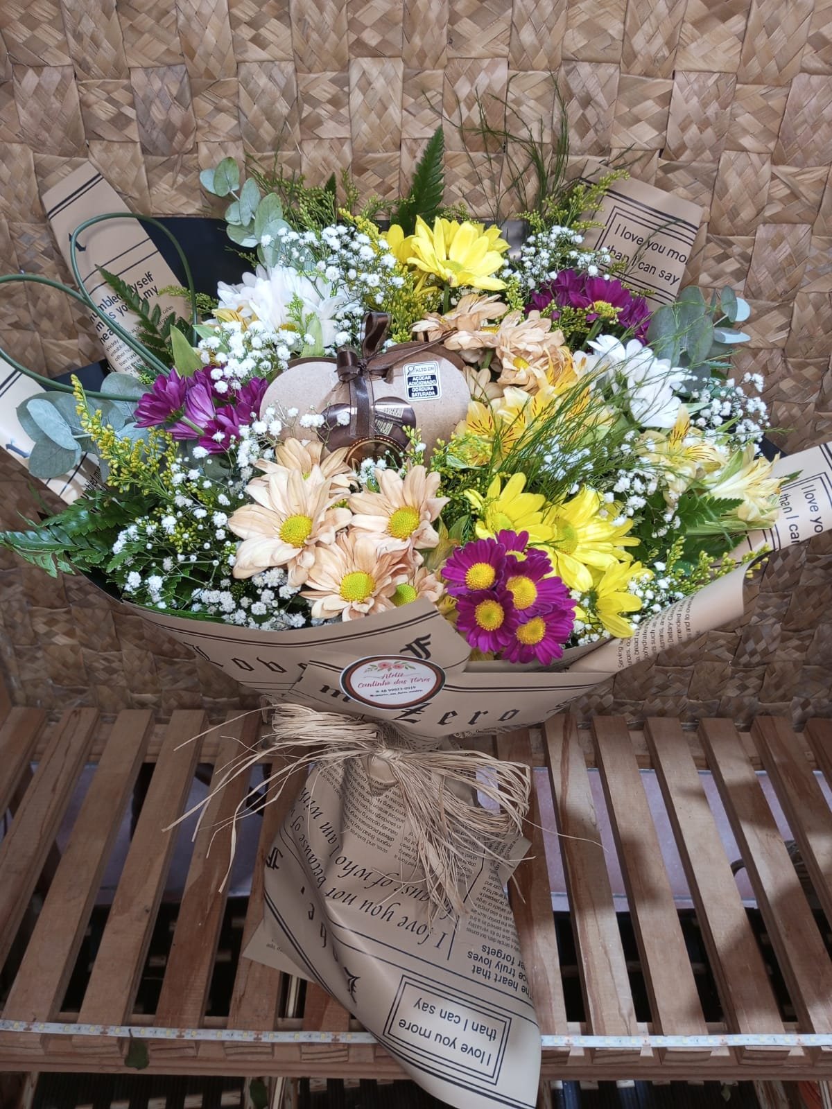 BUQUÊ MARGARIDAS COM CHOCOLATE