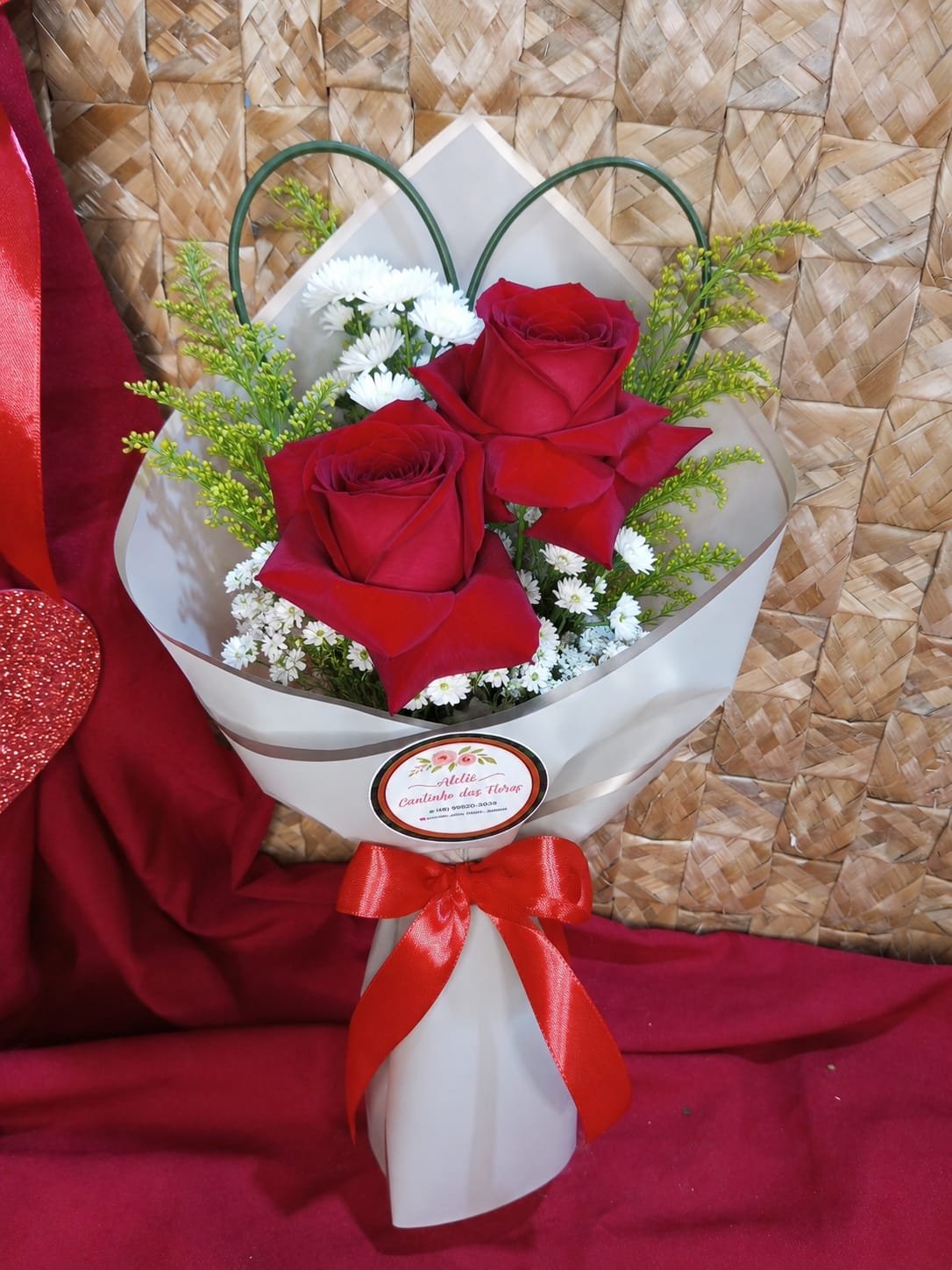 BUQUE C/ 02 ROSAS IMPORTADAS