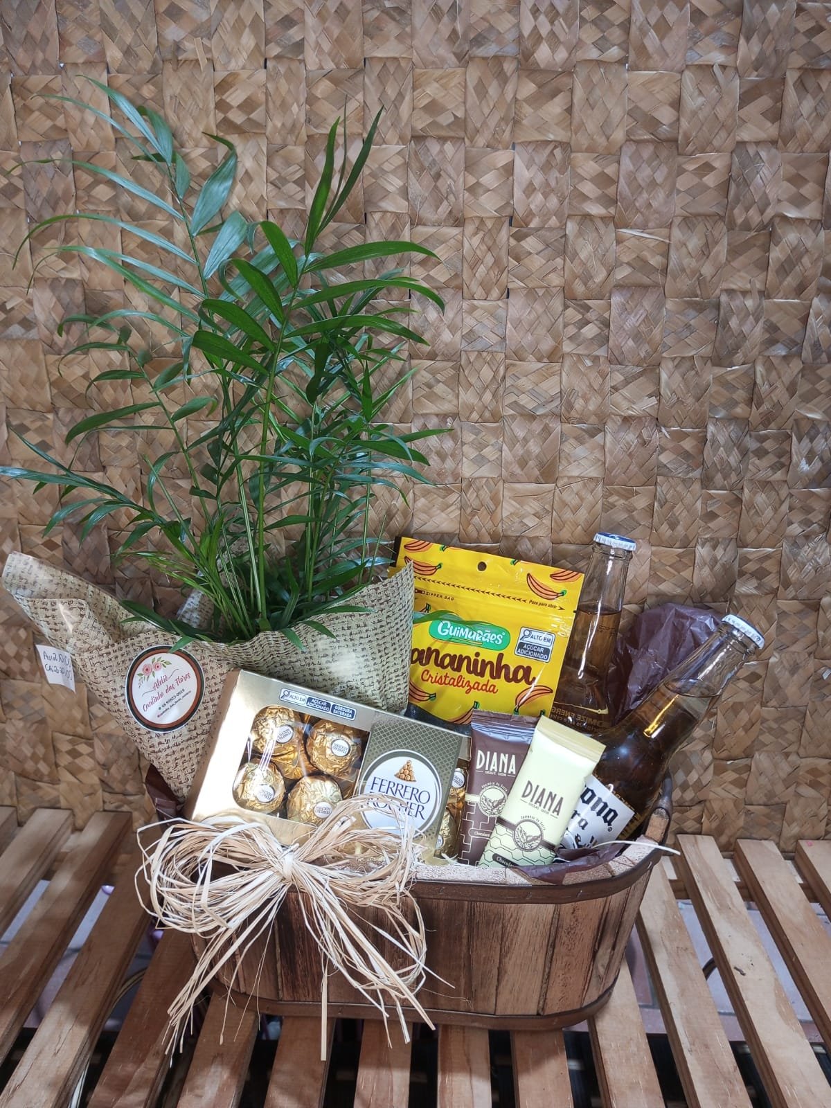 CESTA FERRERO E CORONA